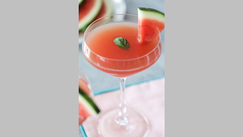 Sweet Alcoholic Drinks for Beginners: 22 Tasty Options